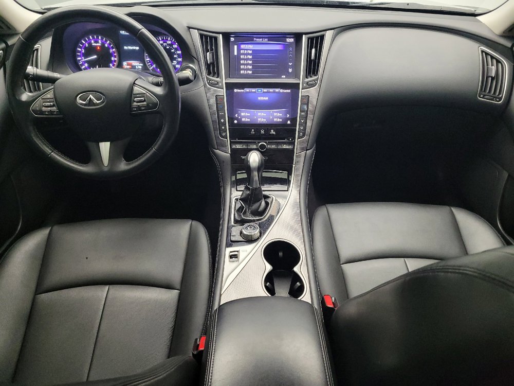 Used 2017 INFINITI Q50 Signature Edition w/ All Weather Package (L93) AWD/4WD image 22