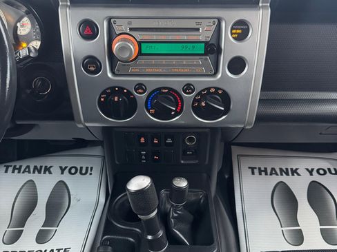 Used 2008 Toyota FJ Cruiser 4WD image 21