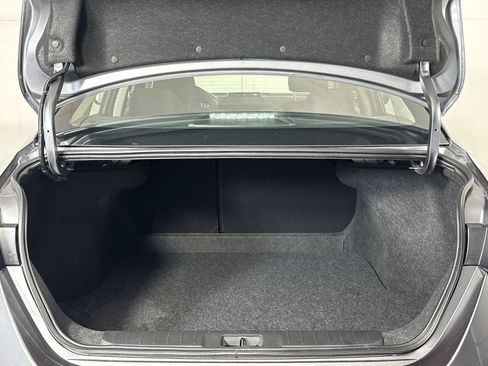 Used 2025 Nissan Sentra SV FWD image 25