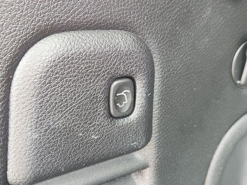 Used 2021 Jeep Grand Cherokee Limited X image 6