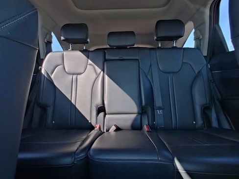Certified 2024 Kia Sorento S w/ Panoramic Sunroof Package FWD image 30
