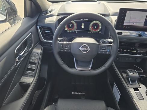 New 2026 Nissan Rogue Platinum image 14