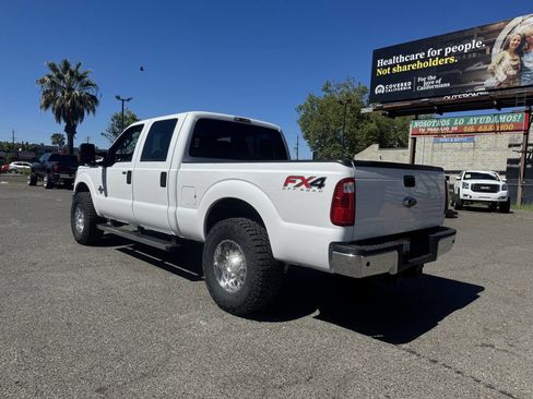 Used 2016 Ford F250 XLT w/ XLT Premium Package image 5