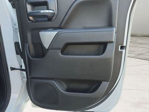 Used 2018 Chevrolet Silverado 1500 LT w/ Trailering Package AWD/4WD image 15