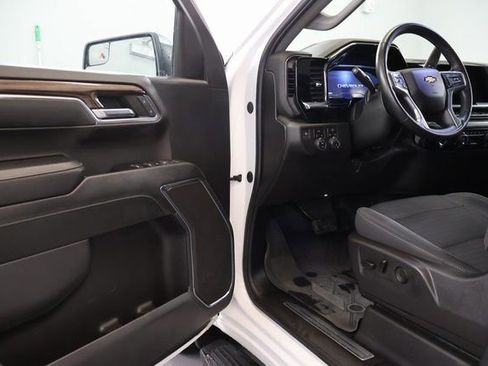 Used 2024 Chevrolet Silverado 1500 LT w/ Protection Package image 9