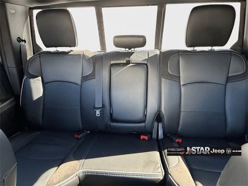 Used 2025 RAM 2500 Laramie image 15