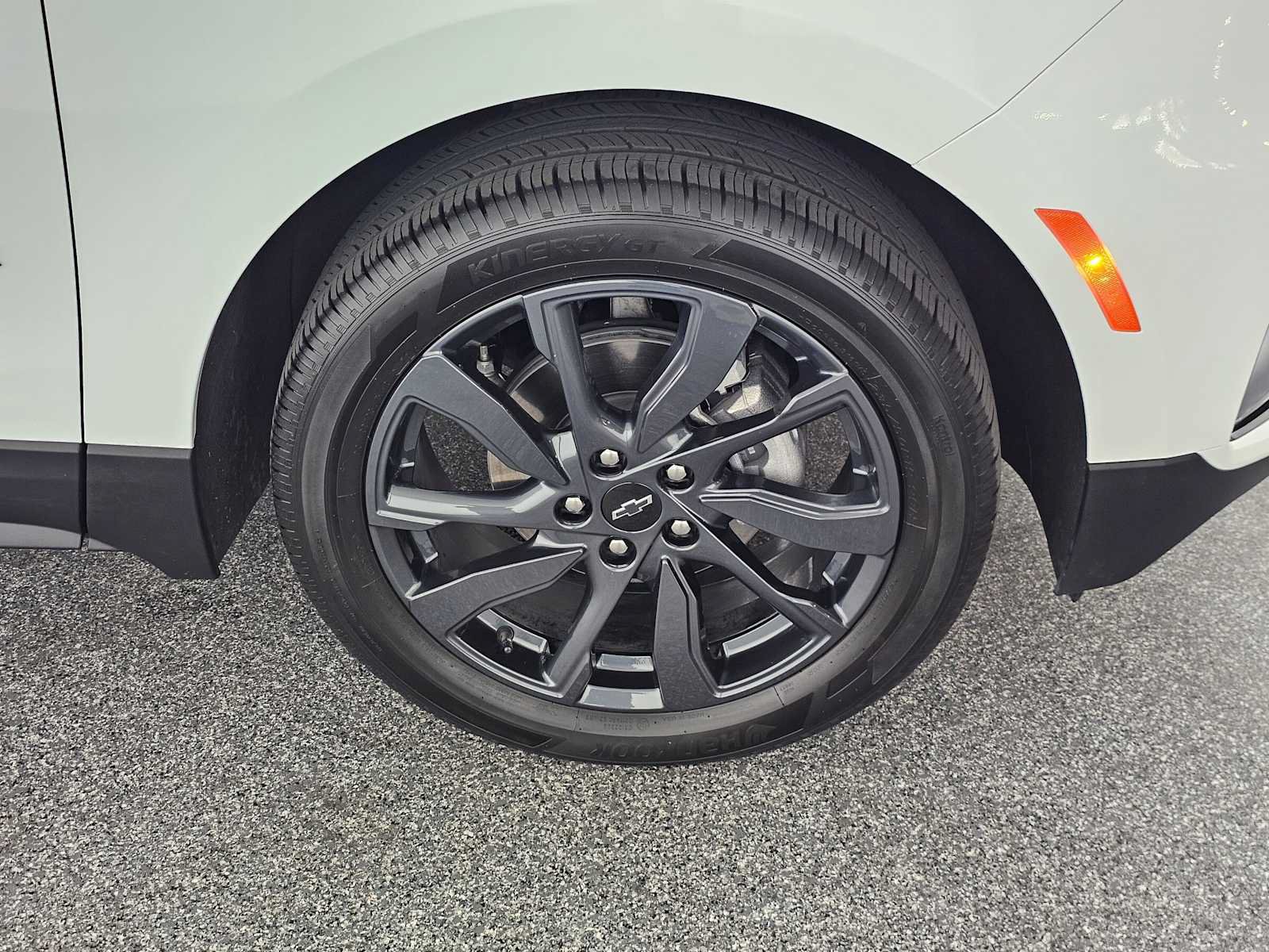 Used 2024 Chevrolet Equinox RS w/ RS Leather Package FWD image 9