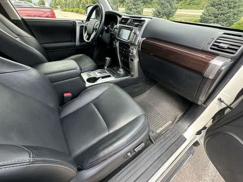 Used 2018 Toyota 4Runner Limited AWD/4WD image 22