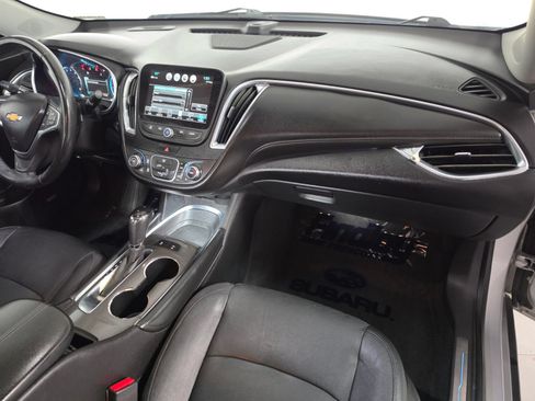 Used 2018 Chevrolet Malibu LT w/ Leather Package FWD image 21