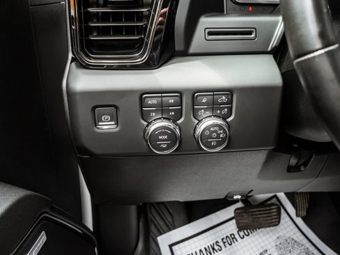 Used 2024 GMC Sierra 2500 AT4 w/ AT4 Preferred Package AWD/4WD image 18