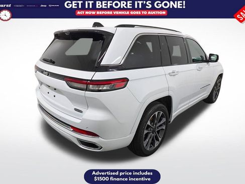 Used 2024 Jeep Grand Cherokee Overland w/ Luxury Tech Group IV image 5