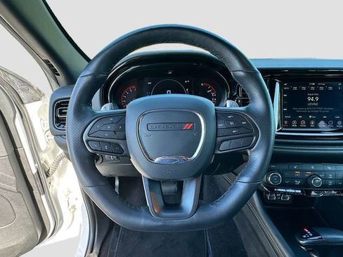 Used 2022 Dodge Durango GT image 11