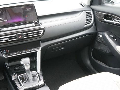 Used 2022 Kia Seltos SX AWD/4WD image 26