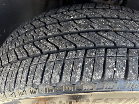 Used 2022 GMC Yukon SLT w/ SLT Premium Package image 50