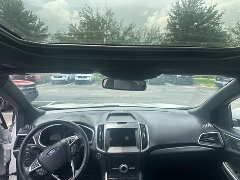 Used 2020 Ford Edge ST w/ Equipment Group 401A AWD/4WD image 13