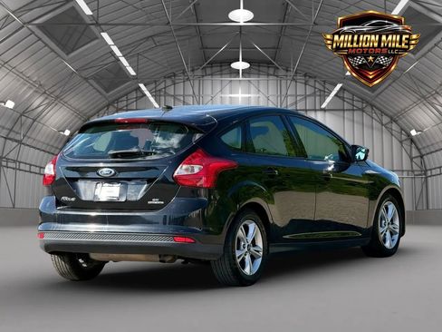 Used 2014 Ford Focus SE FWD image 9