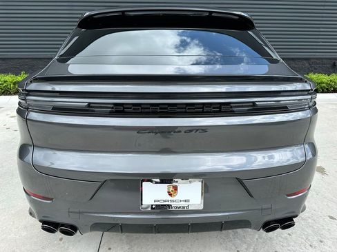 Used 2025 Porsche Cayenne GTS image 11