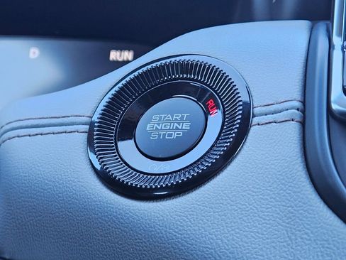 New 2026 Jeep Compass Limited w/ Sun, Sound & Navigation Group image 19