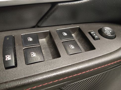 Used 2015 GMC Terrain SLE image 27