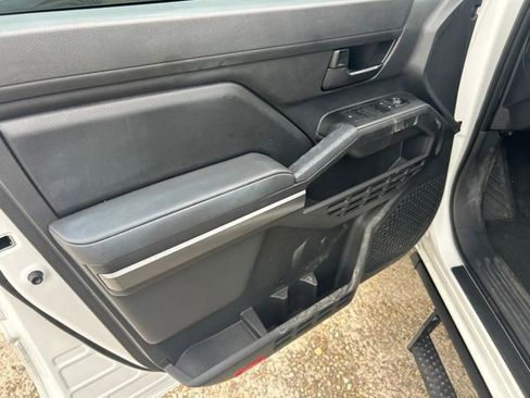 Used 2024 Toyota Tacoma SR5 RWD image 18