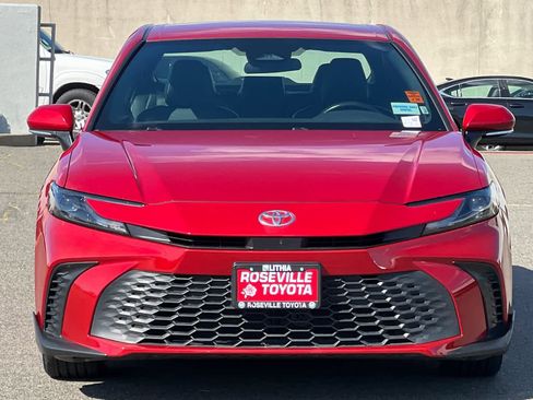 Certified 2025 Toyota Camry SE FWD image 10