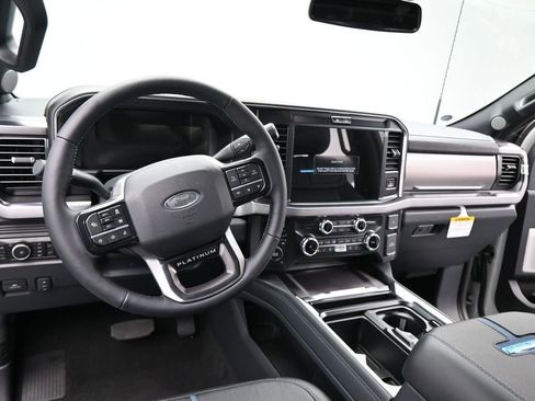 New 2026 Ford F250 Lariat w/ Chrome Package AWD/4WD image 6