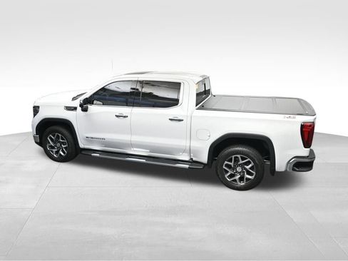 Used 2023 GMC Sierra 1500 SLT w/ SLT Premium Plus Package AWD/4WD image 20