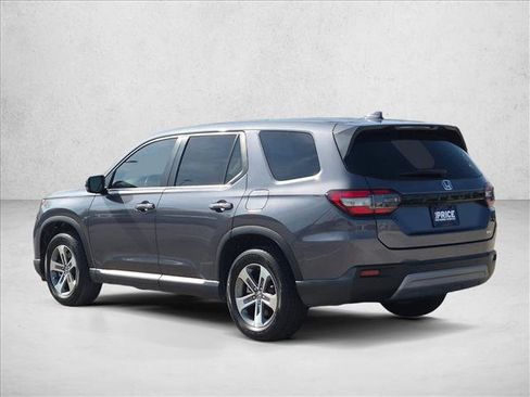 Used 2024 Honda Pilot EX-L image 8