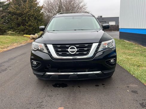 Used 2018 Nissan Pathfinder SL w/ Cargo Package image 2