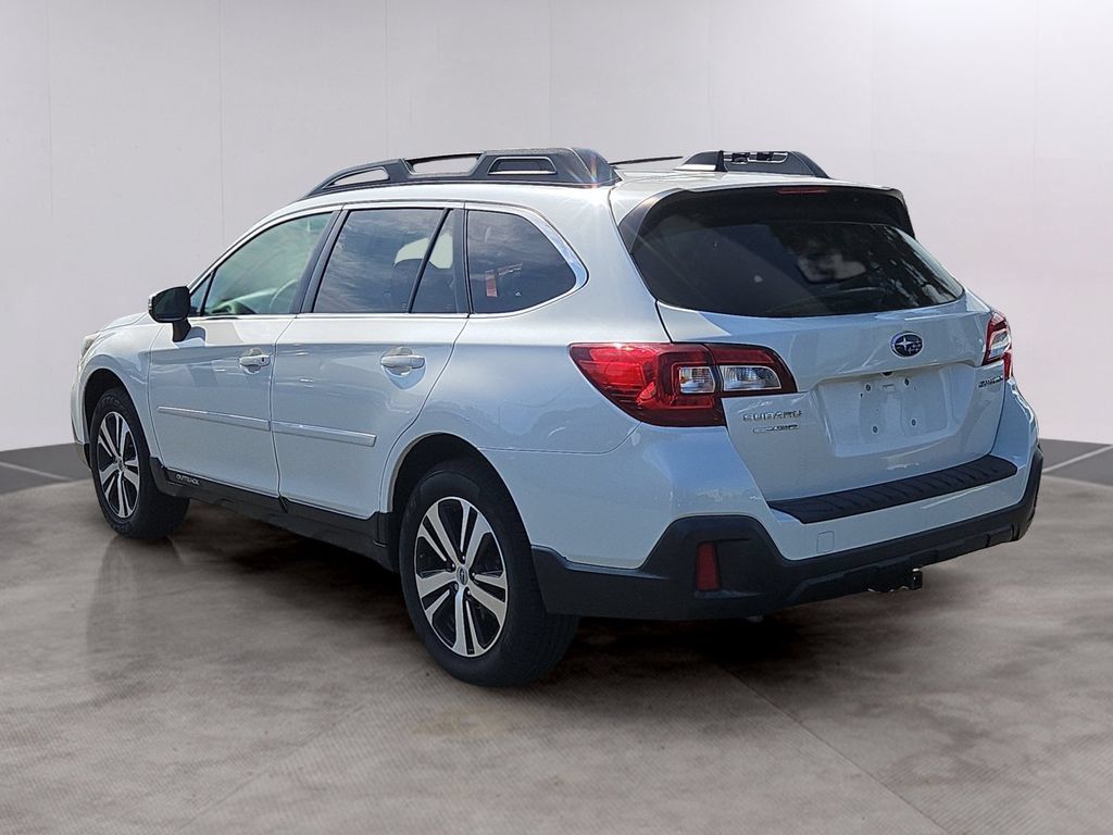 Used 2019 Subaru Outback 2.5i Limited AWD/4WD image 6