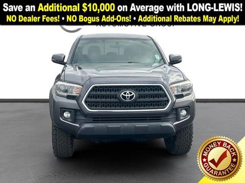 Used 2017 Toyota Tacoma TRD Off-Road image 11