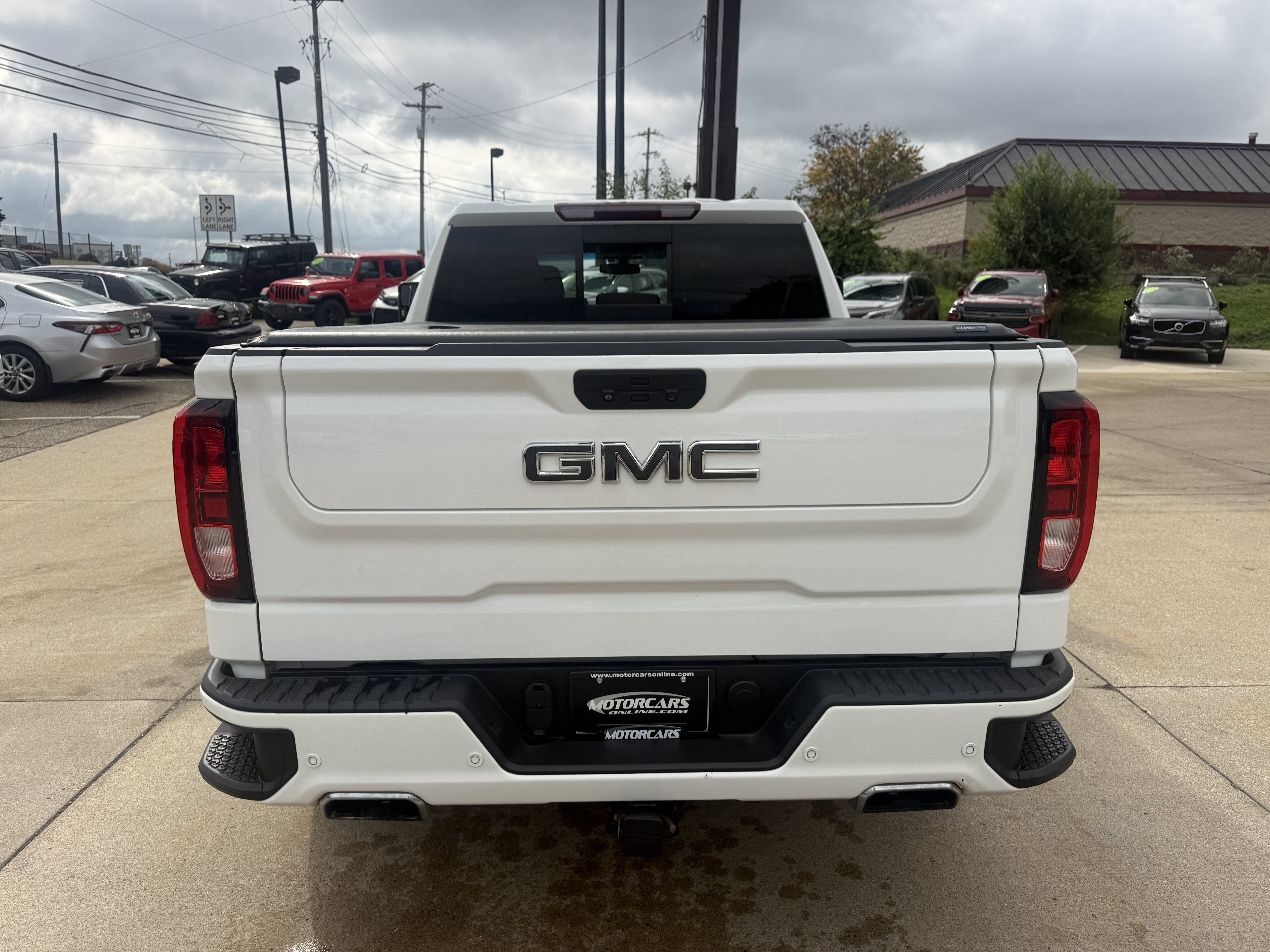 Used 2021 GMC Sierra 1500 Elevation w/ Preferred Package AWD/4WD image 9