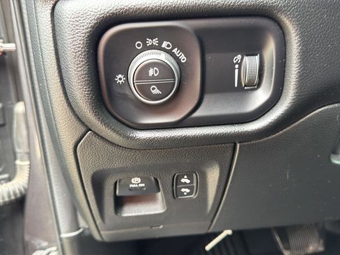 Used 2022 RAM 1500 Big Horn RWD image 16