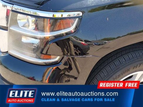Used 2020 Chevrolet Suburban LT image 33