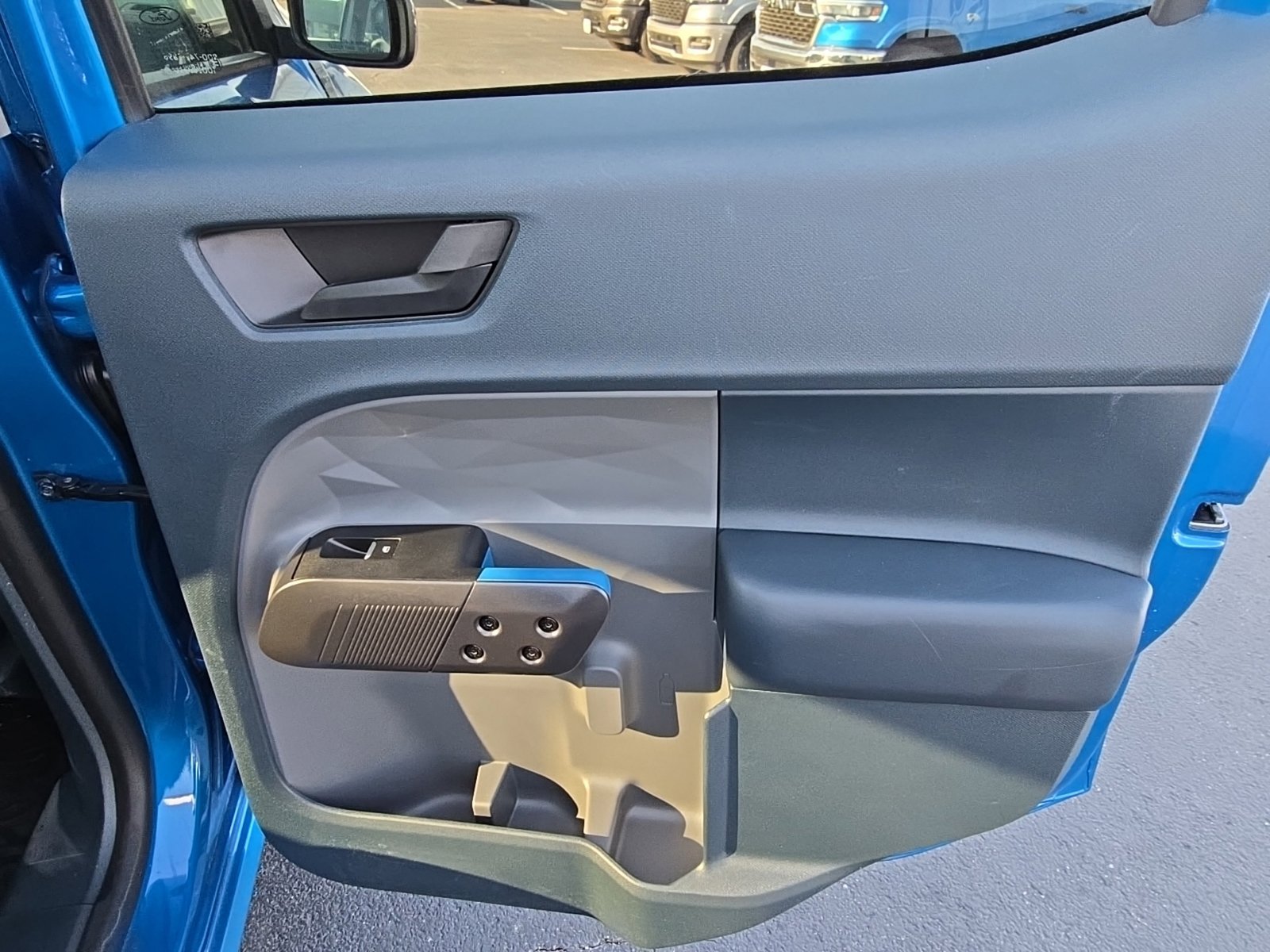 Used 2025 Ford Maverick Lobo AWD/4WD image 43