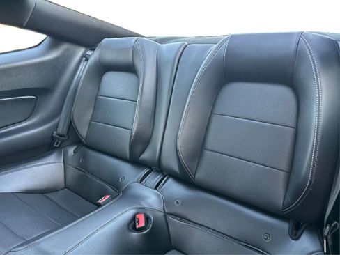 Used 2020 Ford Mustang Premium image 10