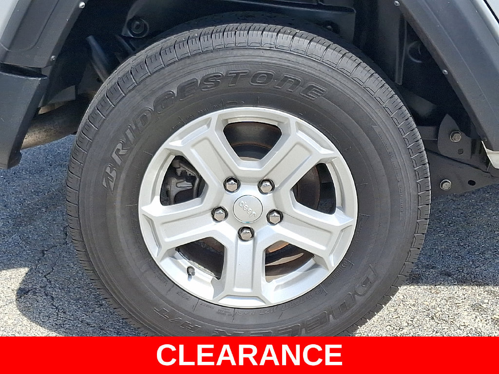 Used 2022 Jeep Wrangler Unlimited Sport AWD/4WD image 8