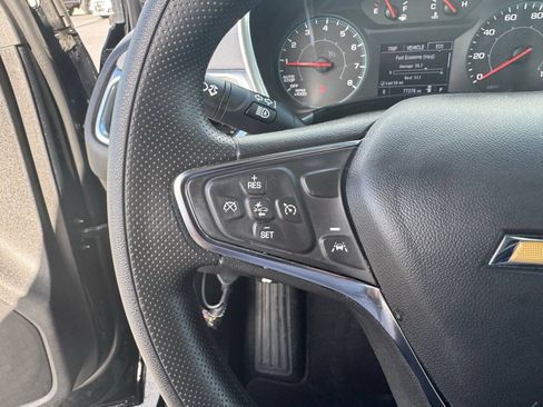 Used 2023 Chevrolet Equinox LS AWD/4WD image 19