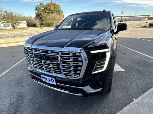 New 2026 GMC Yukon Denali image 13