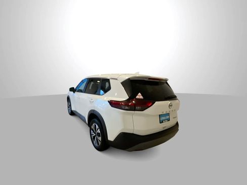 Used 2023 Nissan Rogue SV image 6