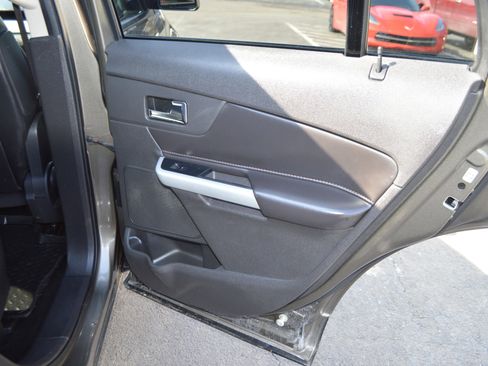 Used 2013 Ford Edge SEL image 26