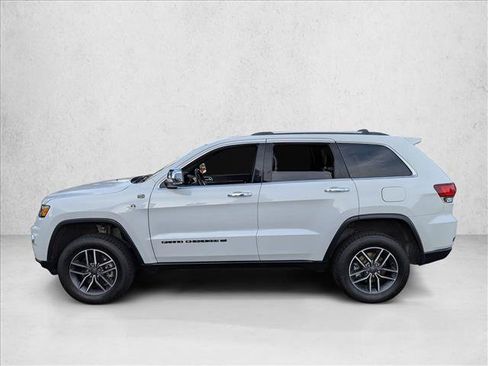 Used 2022 Jeep Grand Cherokee Limited image 9