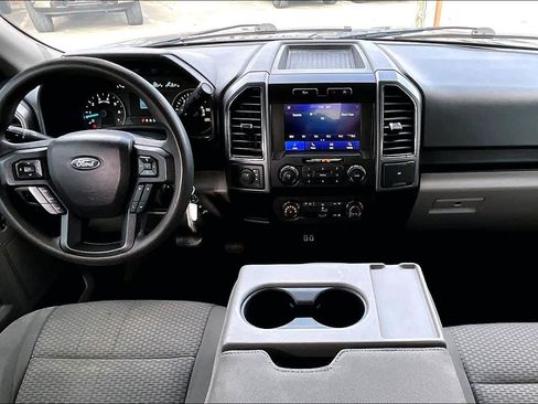 Used 2019 Ford F150 XLT image 16