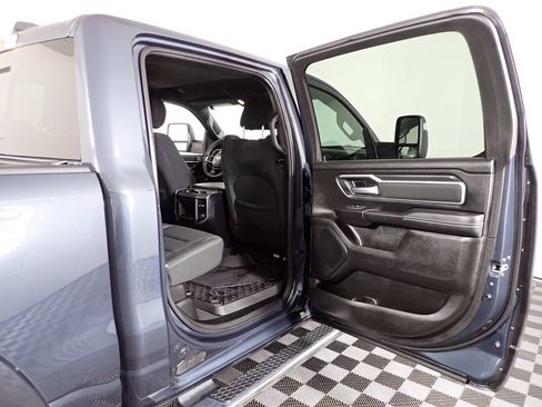 Used 2025 RAM 1500 Big Horn AWD/4WD image 34