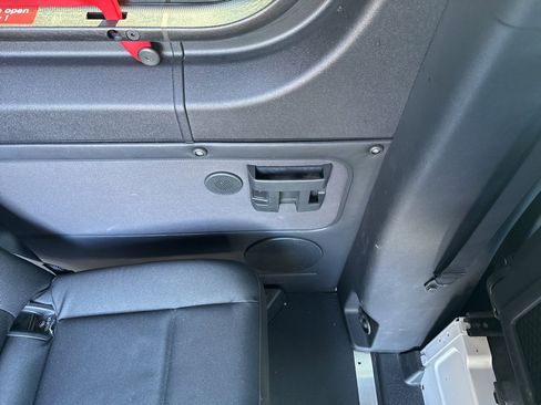 Used 2025 Mercedes-Benz Sprinter 2500 image 20