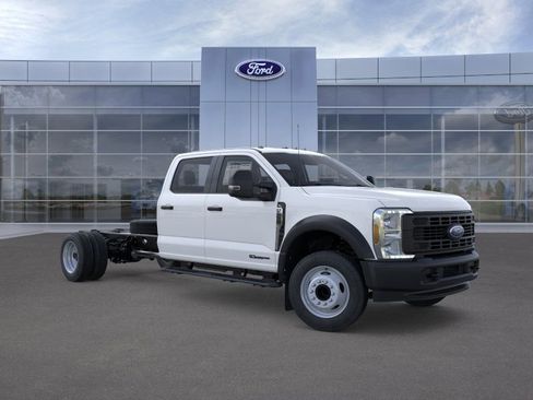 New 2026 Ford F550 2WD Crew Cab image 38