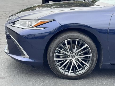 Used 2022 Lexus ES 350 w/ Premium Package image 39
