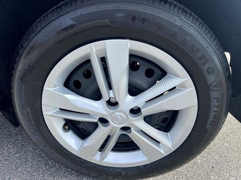 Certified 2024 Nissan Kicks S image 10