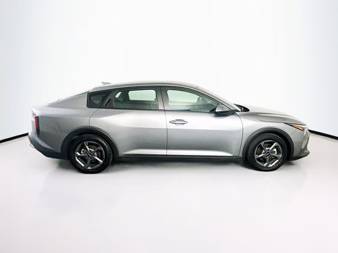 Used 2025 Kia K4 LXS image 10
