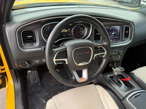 Used 2018 Dodge Charger SXT Plus w/ Quick Order Package 29J RWD image 16